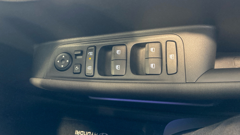 Hyundai INSTER 85kW 02 49kWh 5dr Auto Electric Hatchback